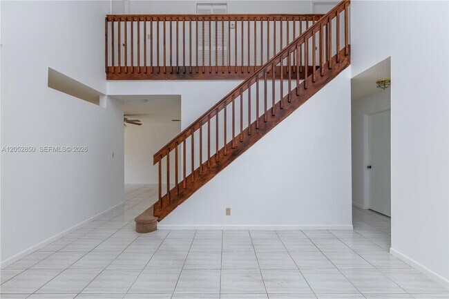 Foto del edificio - 2592 W Saratoga Dr