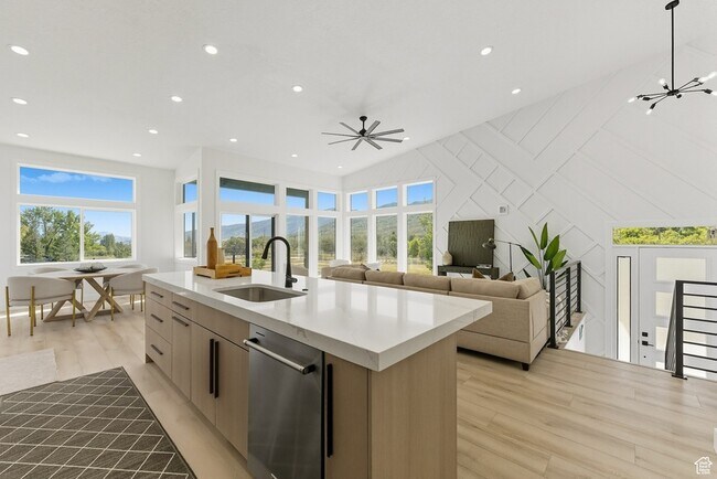 Foto del edificio - 5866 N Fork Rd