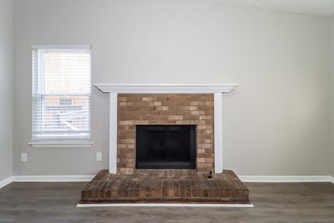 Foto del edificio - 643 Tarragon Way SW