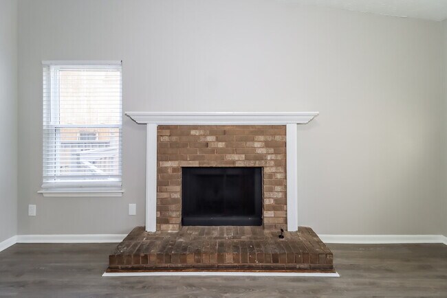 Foto del edificio - 643 Tarragon Wy SW