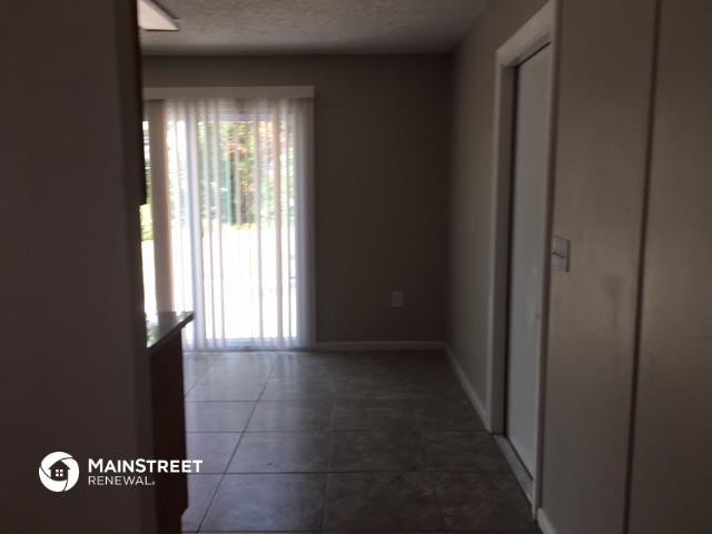 Building Photo - 3 Bedroom Fort Pierce Home