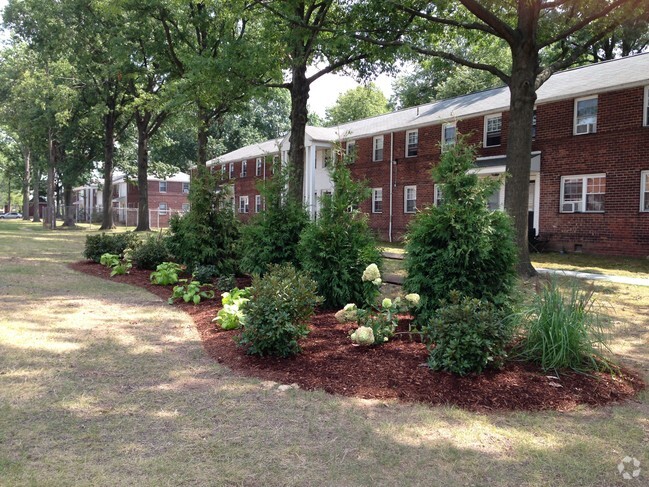 Building Photo - Arlington Park Apartments