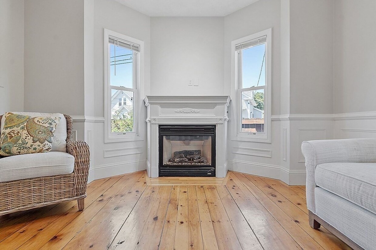 Primary Photo - Unique, Renovated 2-Bed Apartment in Quiet...