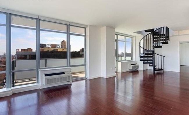 Building Photo - 77 Fleet Walk