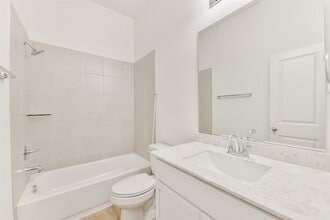 Building Photo - 3914 Sugardale St