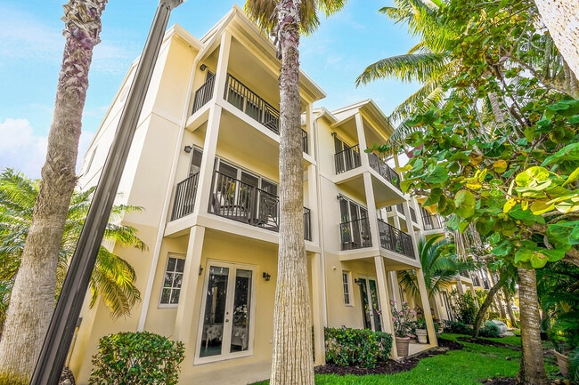 Building Photo - 437 Juno Dunes Way