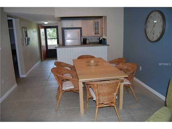 Foto del edificio - TREASURE ISLAND WATERFRONT CONDO