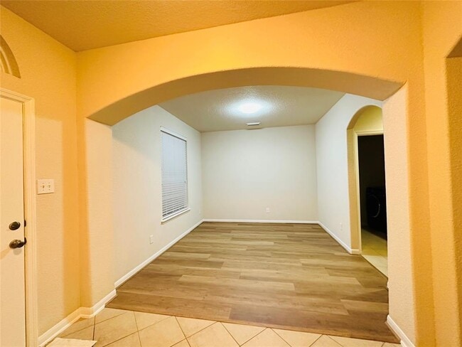 Building Photo - 5915 Story Book Trail