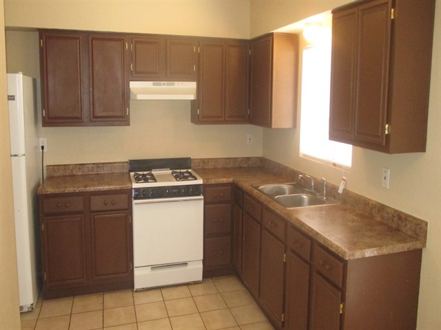 Building Photo - 12516 W Del Rio Lane