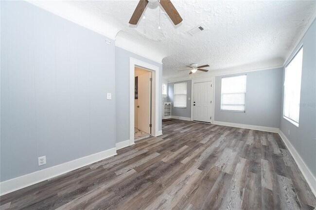 Foto del edificio - 618 25th St W