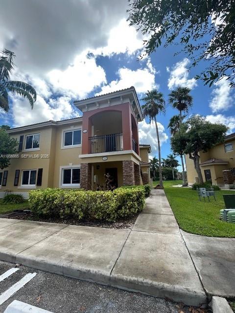 Foto del edificio - 925 NE 34th Ave