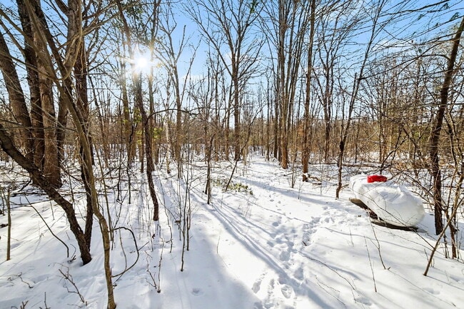 Building Photo - 3 Bedroom, 2 Bath Rental - $1550/month