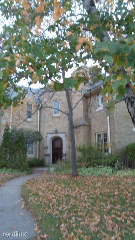 Primary Photo - 4 br, 2.5 bath House - 2600 E Menlo Blvd