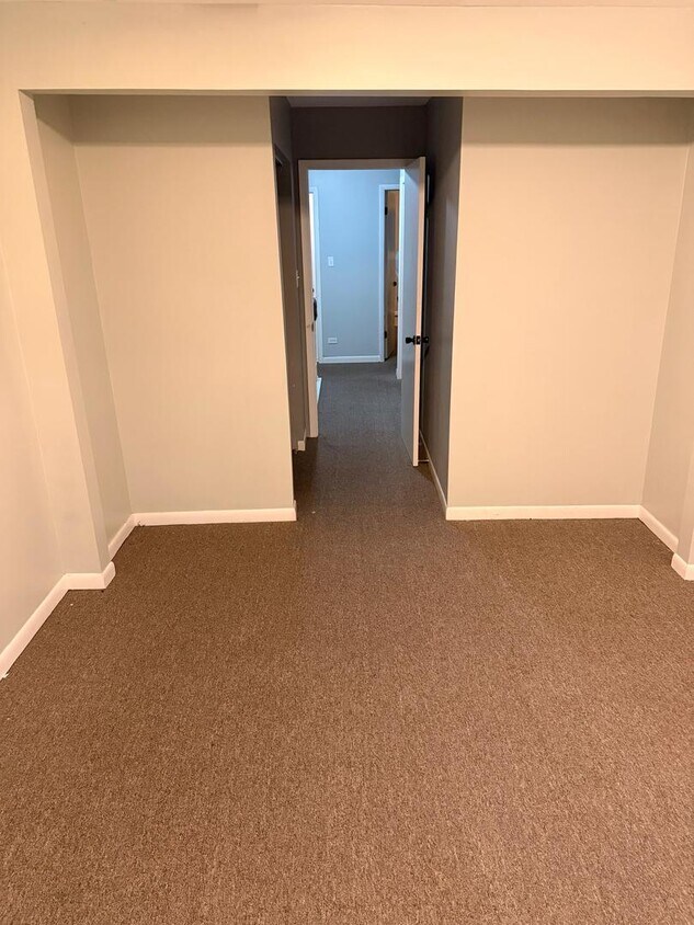 Foto del edificio - 1908 Moore Ave