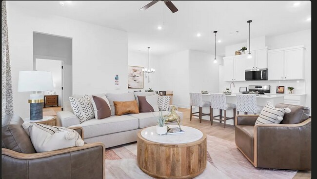 Foto del edificio - 2311 Longfellow Dr