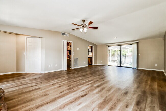 Foto del edificio - 1508 Albemarle Ct