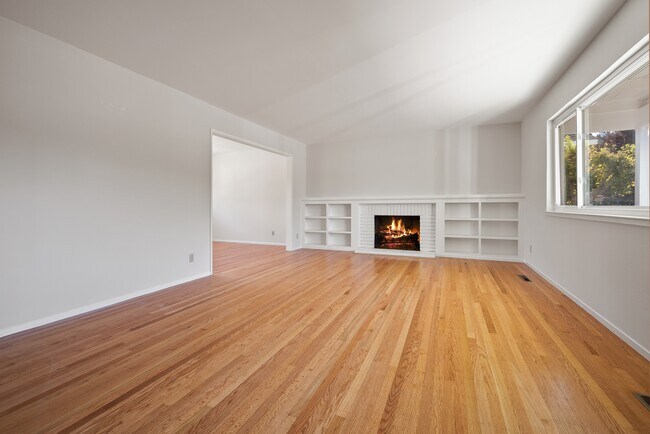 Building Photo - 2711 Doverton Sq
