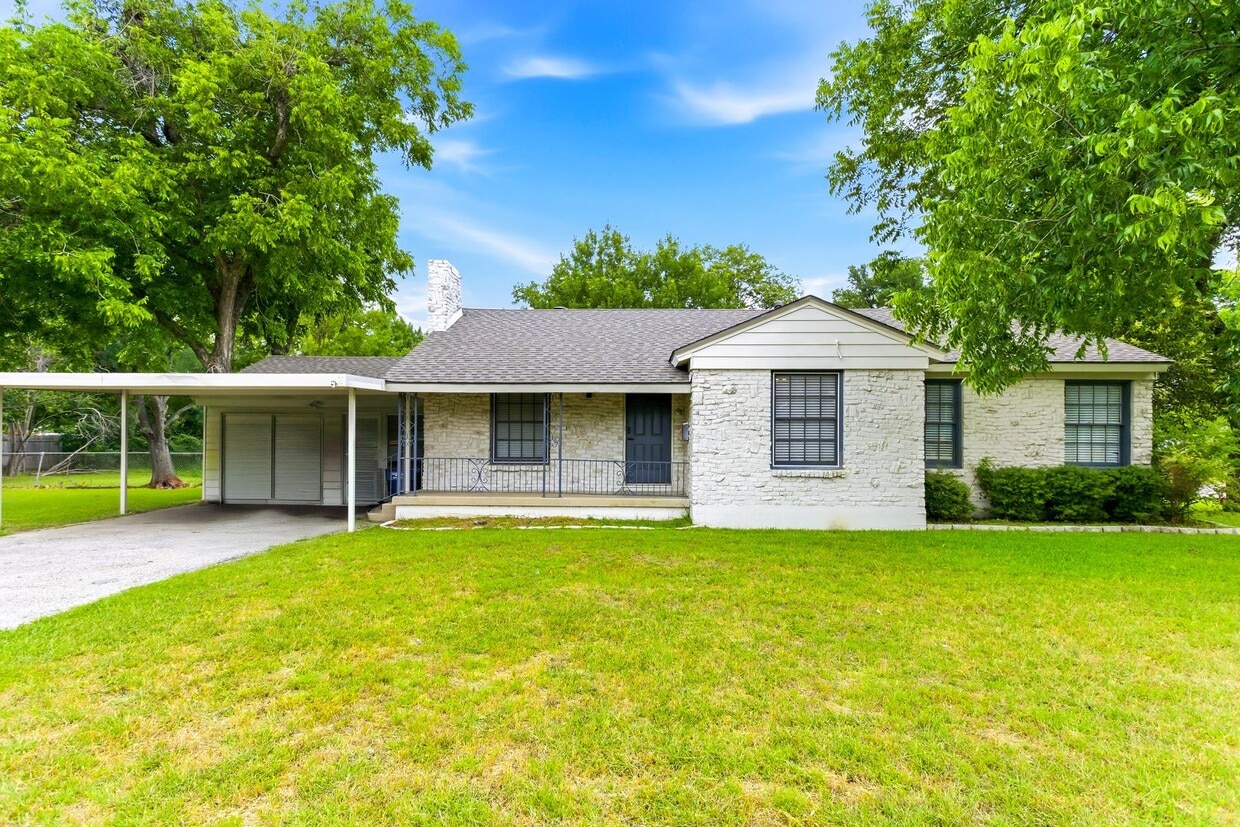 Photo - 3500 Corto Avenue