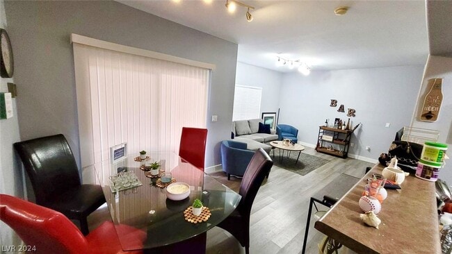 Building Photo - 7255 W Sunset Rd