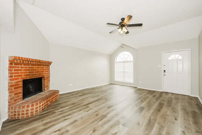 Building Photo - 9097 Elbe Trail