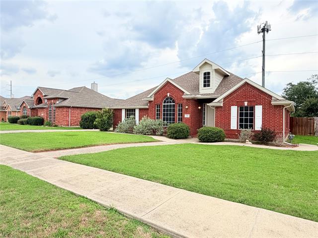 Building Photo - 301 Mimosa Dr