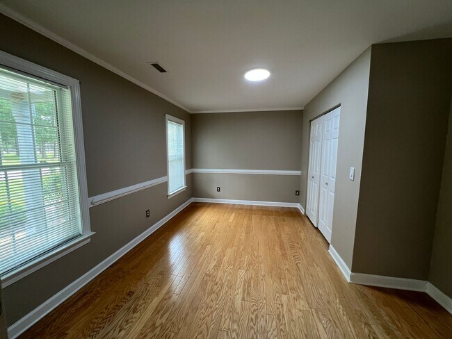 Building Photo - Albemarle Plantation