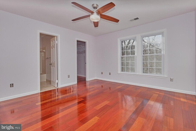 Building Photo - 12543 Alder Woods Dr