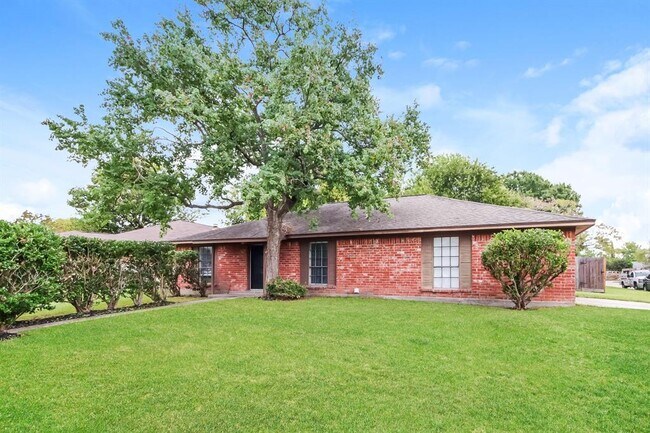 Building Photo - 11502 Dovedale Ct