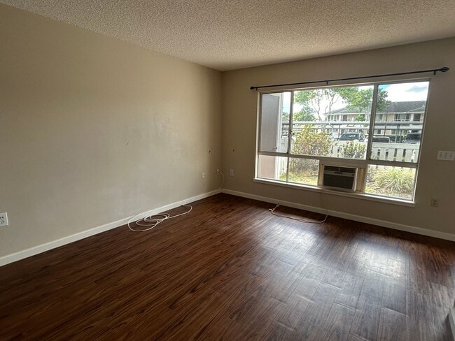 Building Photo - 95-1031-1031 Koolani Dr