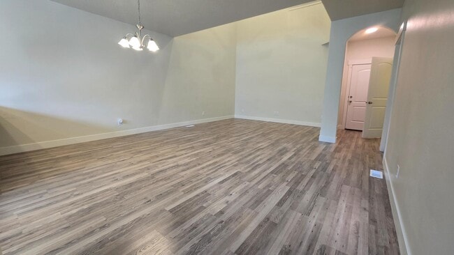 Building Photo - 3964 Hardman Way