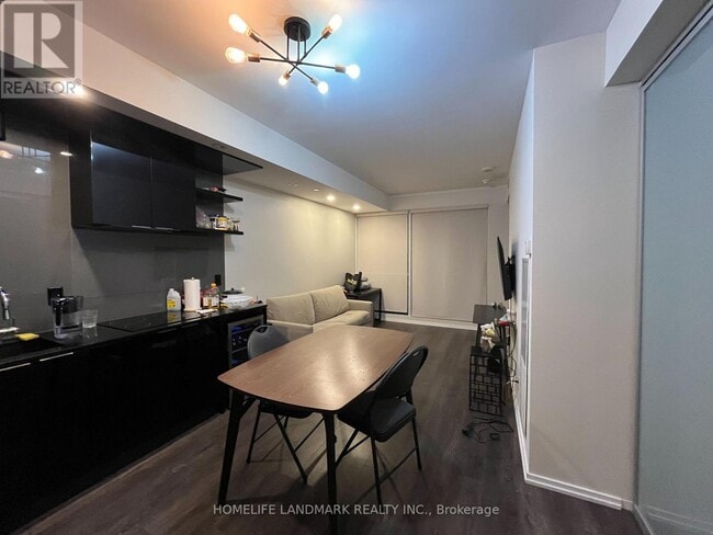 Building Photo - 70 Temperance St