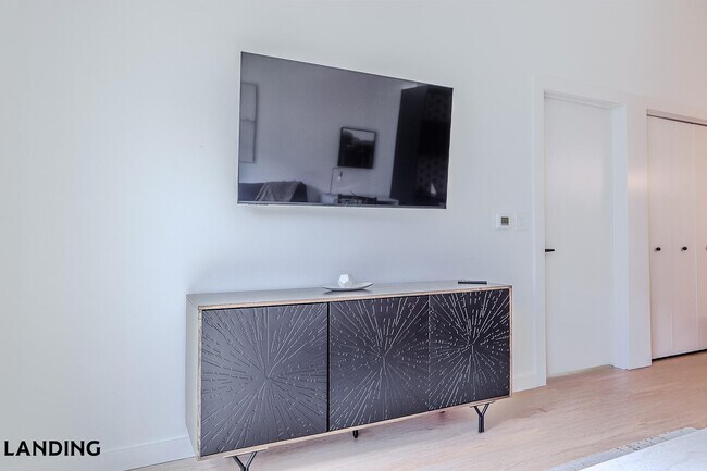 Foto del edificio - 2623 Keene St