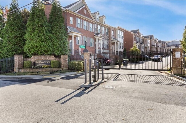 Foto del edificio - 2541 Sibley Dr