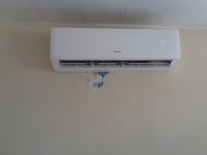 Building Photo - 1133 N Fletcher Ave