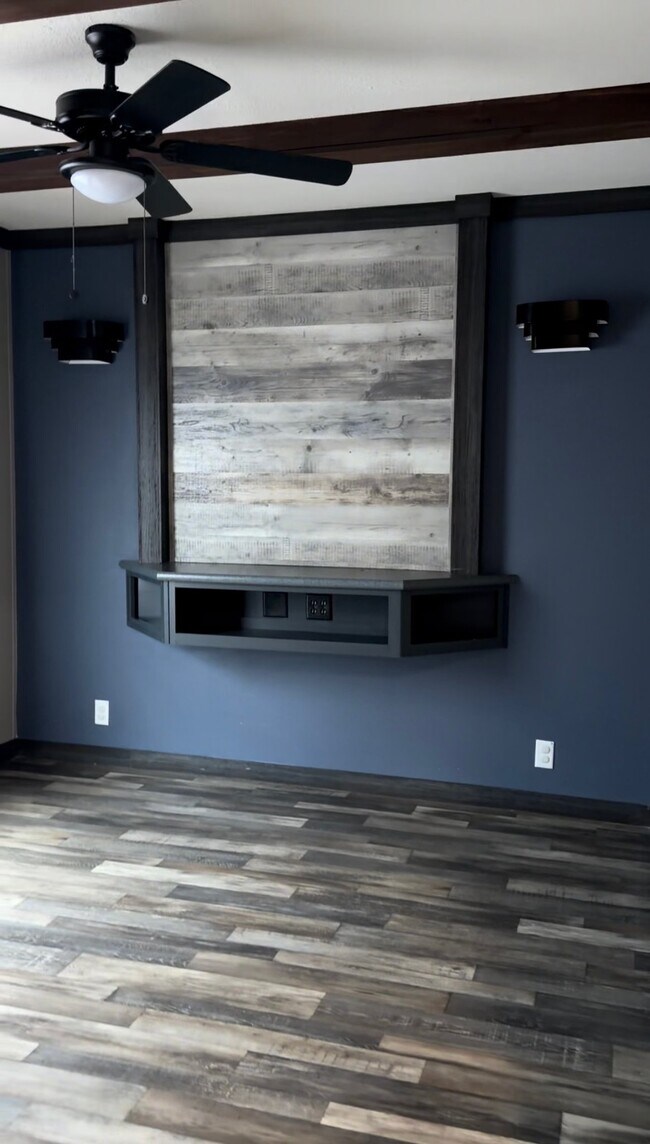 Foto del edificio - 9511 Red Maple Dr