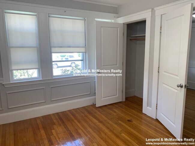 Foto del edificio - 136 Arlington St