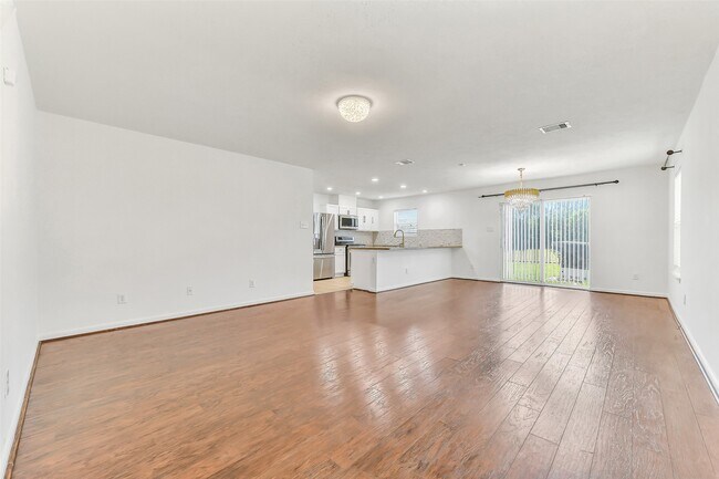 Building Photo - 15134 Trinity Meadow Dr