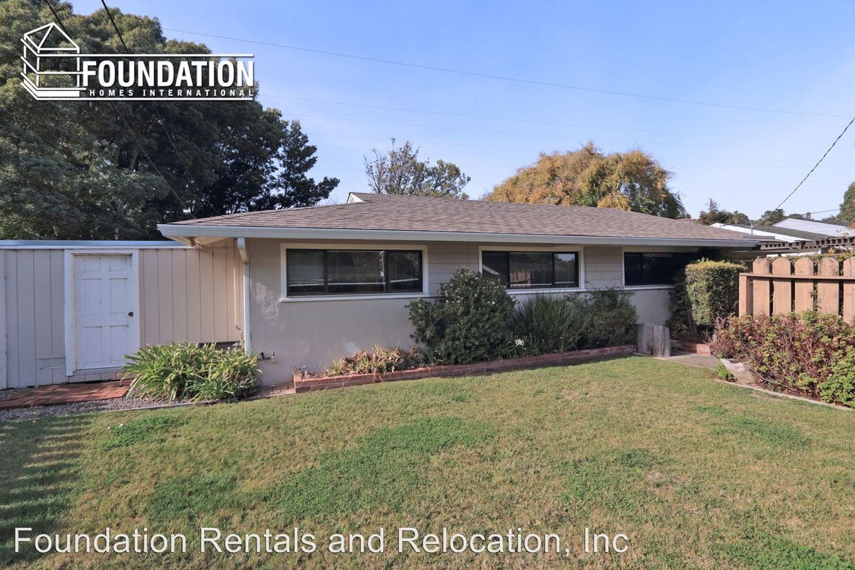 Primary Photo - 216 Cardinal Rd
