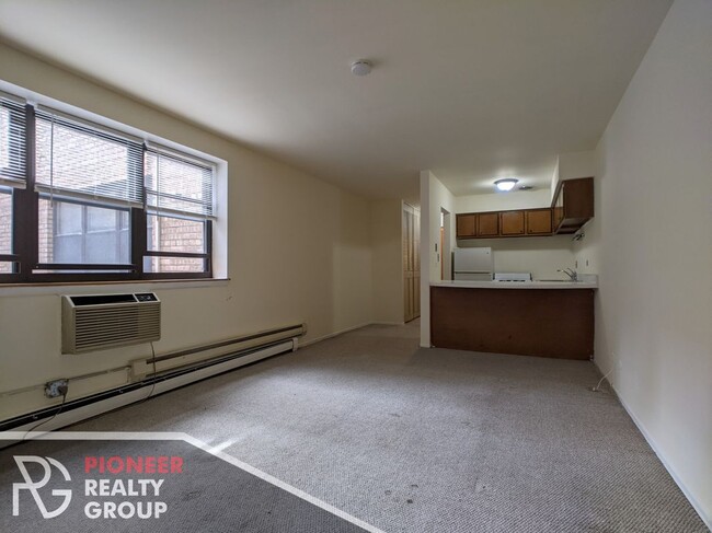 Foto del edificio - 660 W Wrightwood Ave