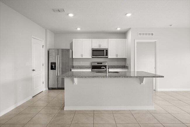 Building Photo - 922 Guadalupe Dr