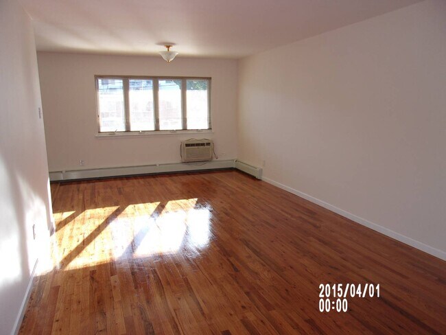Foto del edificio - 149-00 83rd St