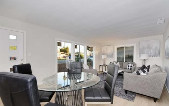 Building Photo - 4028 Hope St