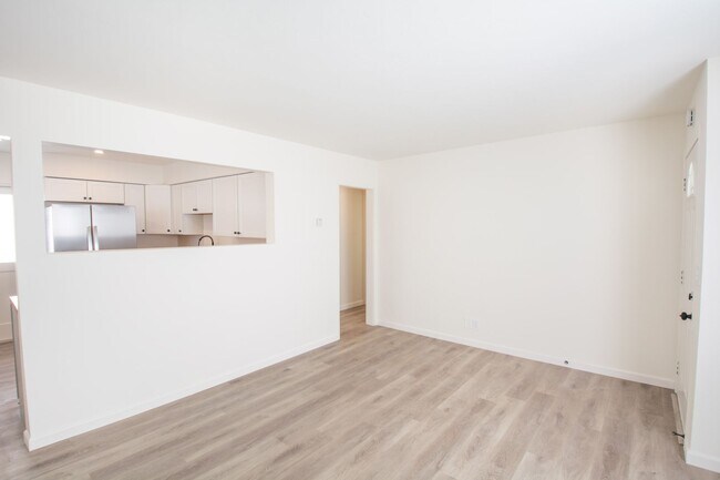 Foto del edificio - 4BR/2BA Home with Modern Updates/Private Y...