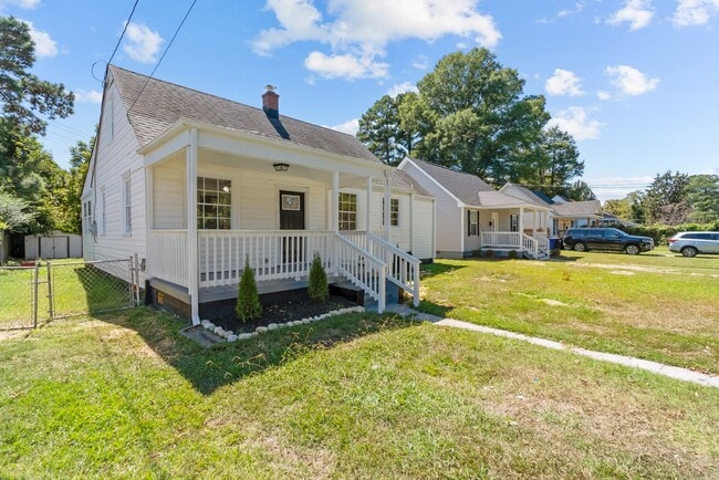 Building Photo - 3403 Commonwealth Ave