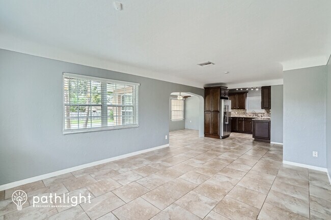Building Photo - 5143 8Th Avenue N, St. Petersburg, FL, 33710