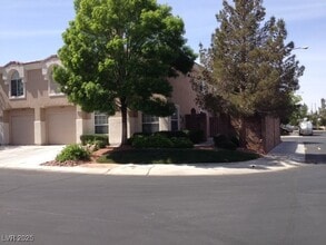 Building Photo - 10103 Tumbling Tree St