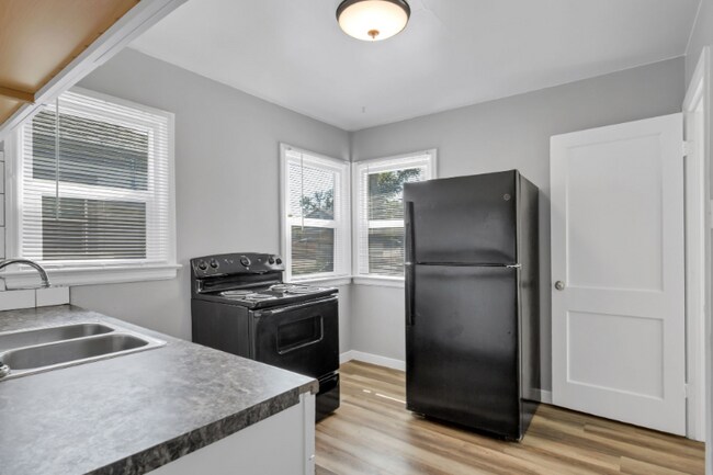 Foto del edificio - 1917 7th Ave