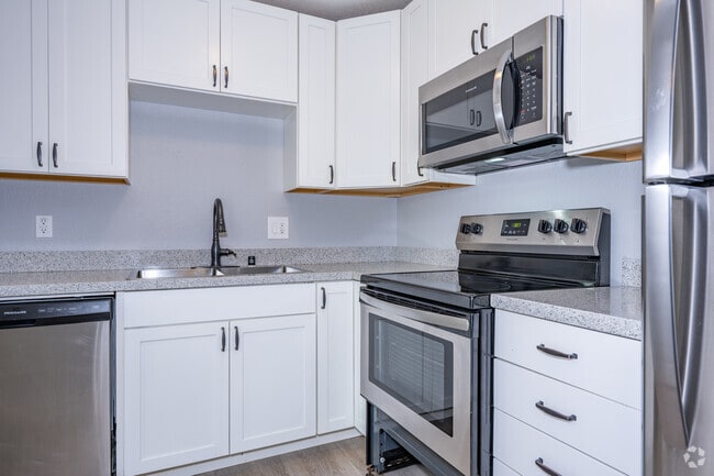1 dormitorio, 1 baño - 600 pies cuadrados - Cocina - Hopper Lane Apartments