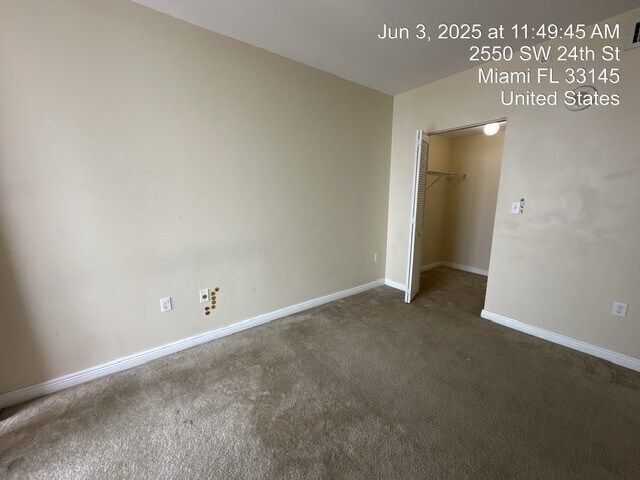 Foto del edificio - 2425 SW 27th Ave