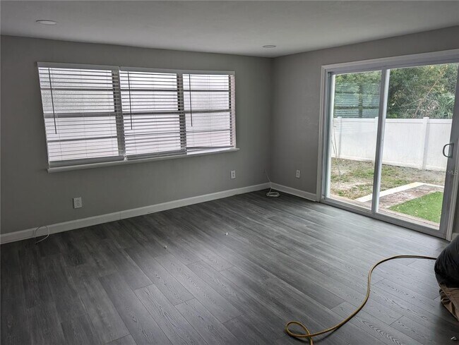 Foto del edificio - 1420 27th Ave S